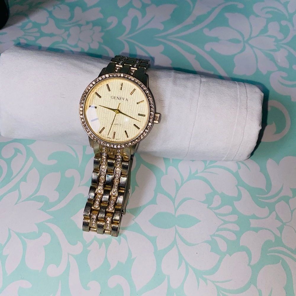Watches, women’s clothing, shoes,jewelry,dress